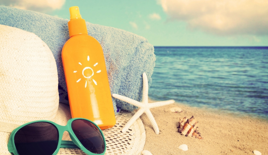 sunscreen-on-the-beach